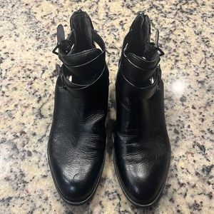 Kenneth Cole Reaction Raw Lucky Black Leather Booties Size 9 - Worn once